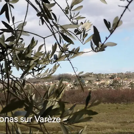 Comme A La Maison Apartamento Clonas-sur-Vareze